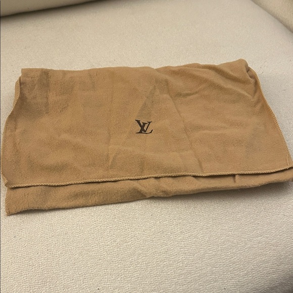 Louis Vuitton Camel Dust Cover - Picture 1 of 1